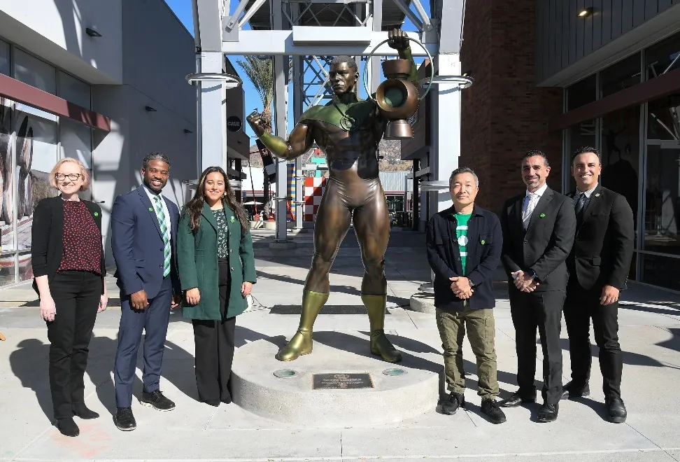 John Stewart statue unveiled in Burbank
