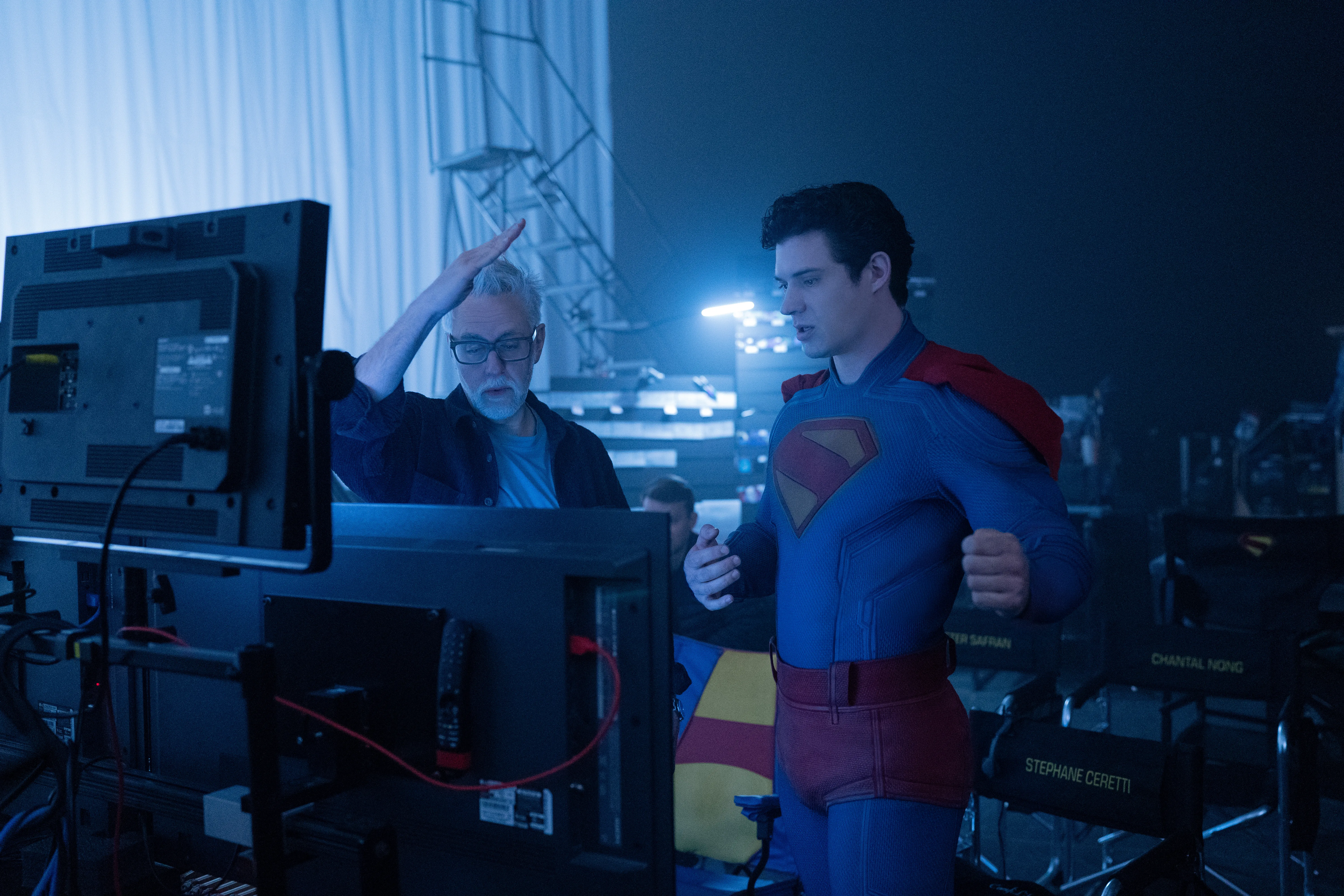 Warner Bros. releases new Superman hi-res photos